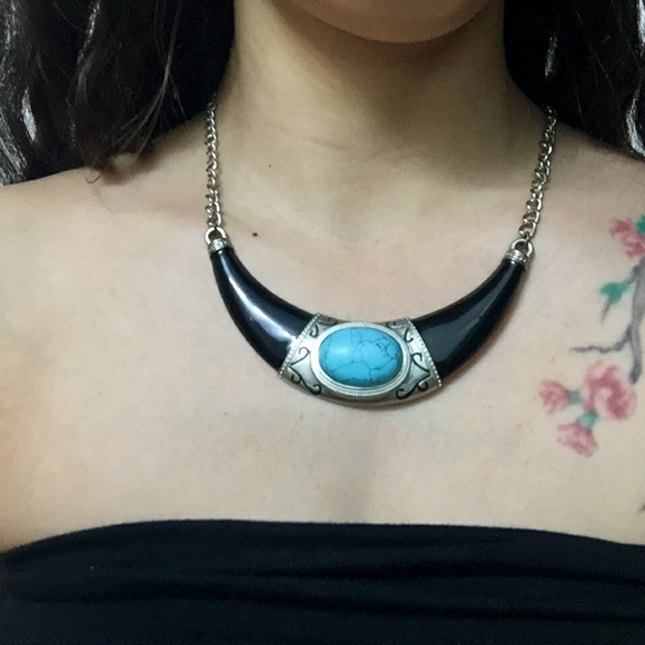 Turquoise stone tribal horn necklace boho - Picture 5 of 6